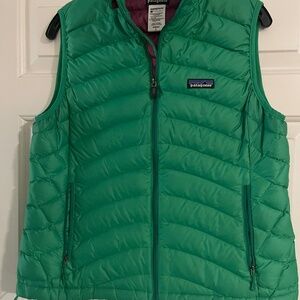 Patagonia green vest